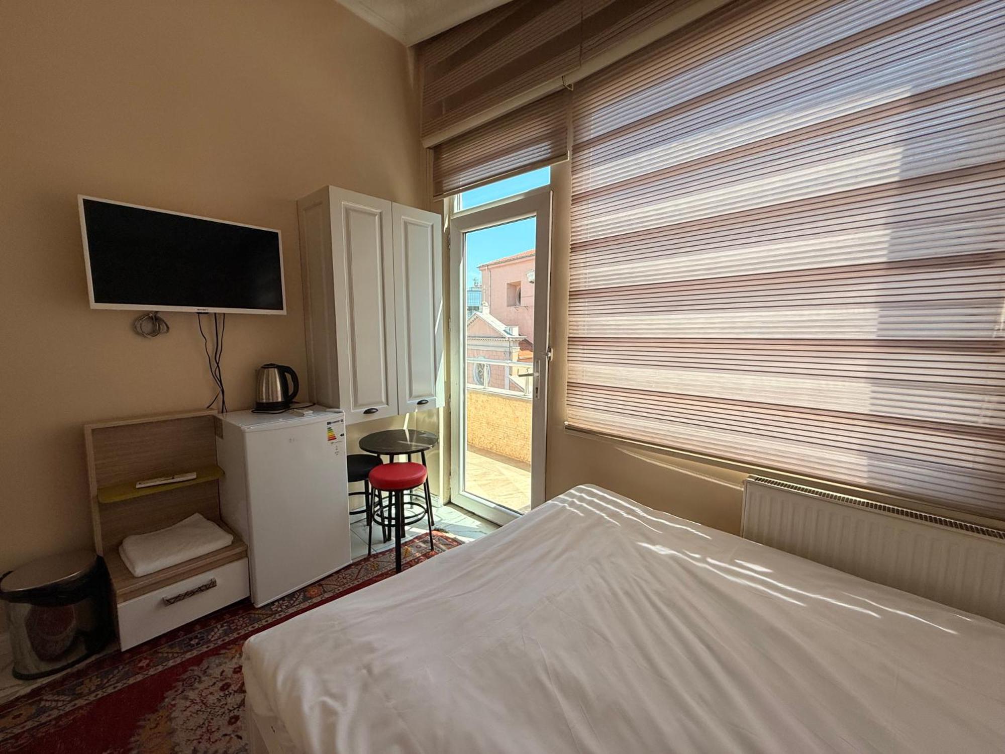 IQ Hotel Istanboel Buitenkant foto